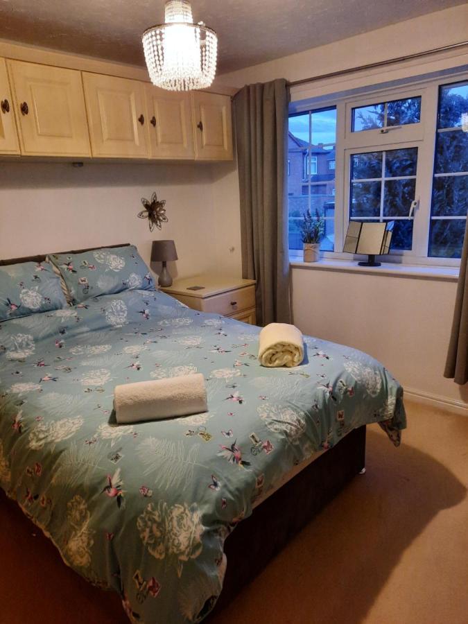 Ferienwohnung Redmire - 2 Bed 1St Floor Flat Overlooking Green Darlington  Exterior foto